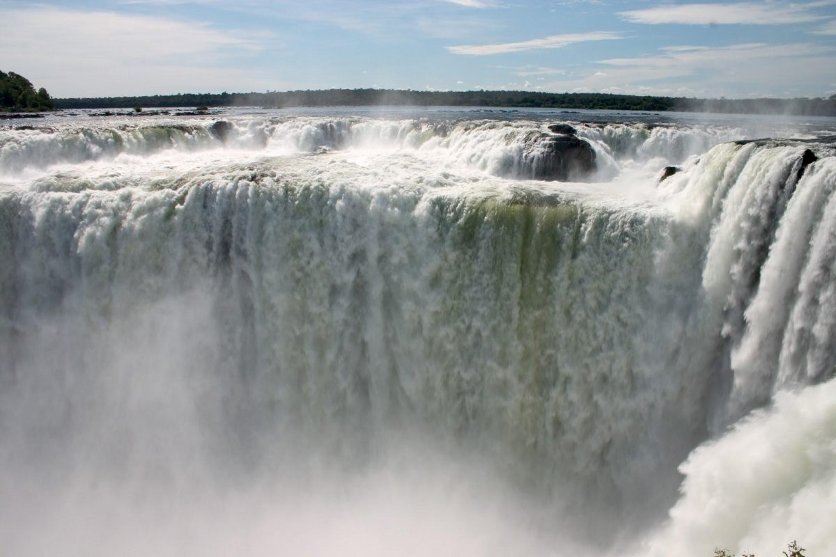 Small Group Excursion To Iguazu Falls In Argentina