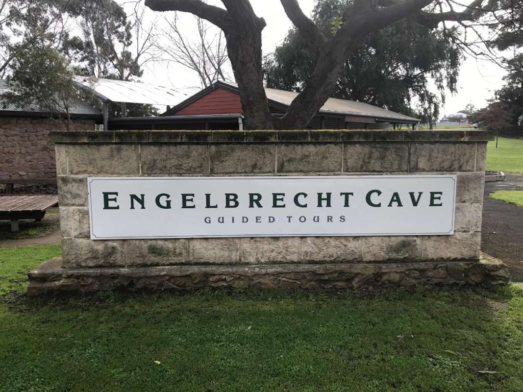 From Mount Gambier: Small-Group Tour To Blue Lake, Caves & Coast With Lunch