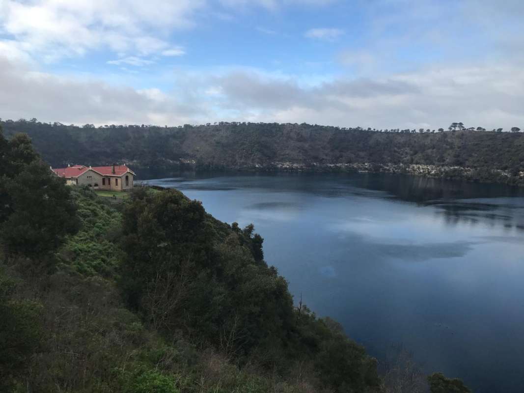 From Mount Gambier: Small-Group Tour To Blue Lake, Caves & Coast With Lunch