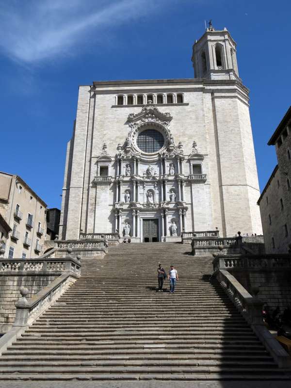 Full Day Tour To Girona And Dalí's Figueres Starting From Barcelona