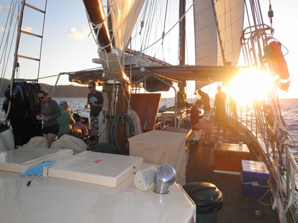All Inclusive Full-Day Tour On Sailing Vessel To The Whitsunday Islands With Snorkelling