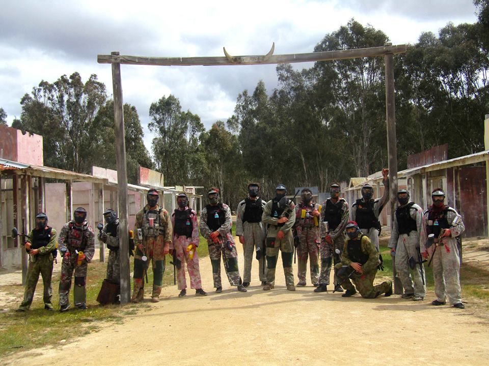 Moama: 3-Hour Paintball Session With + 200 Paint Balls