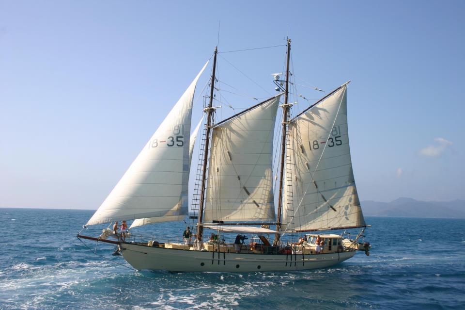 All Inclusive Full-Day Tour On Sailing Vessel To The Whitsunday Islands With Snorkelling