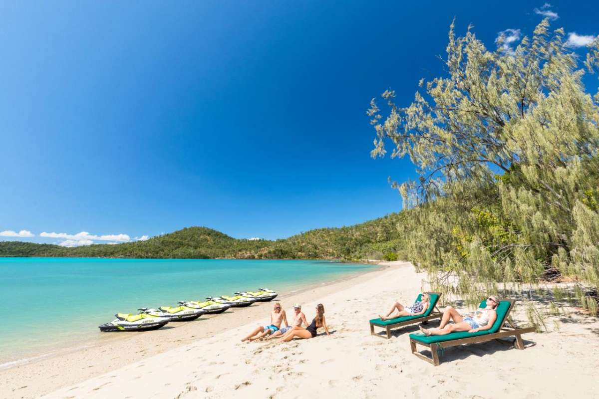 Airlie Beach: Jet Ski Tour To The Paradise Cove Resort With Brunch