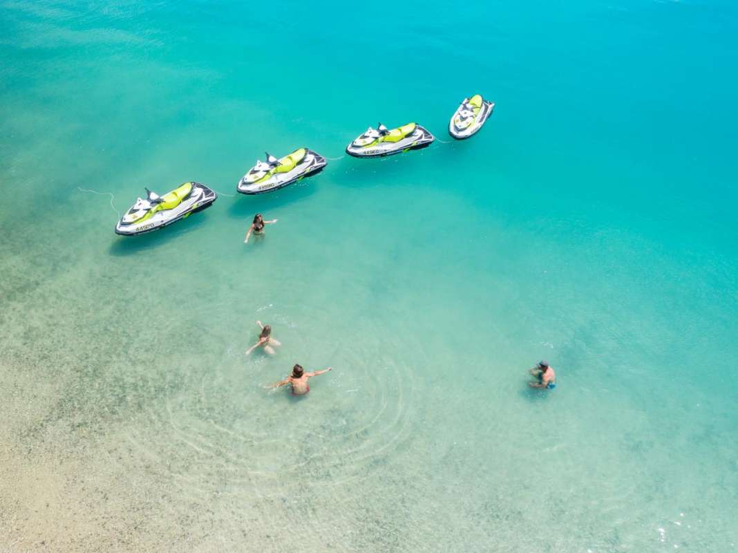 Airlie Beach: Jet Ski Tour With Visit To Palm Bay Resort & Pizza Lunch