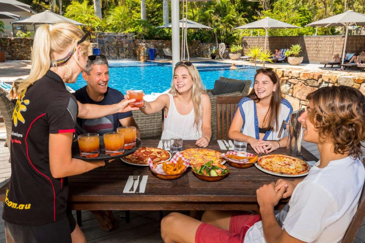 Airlie Beach: Jet Ski Tour With Visit To Palm Bay Resort & Pizza Lunch