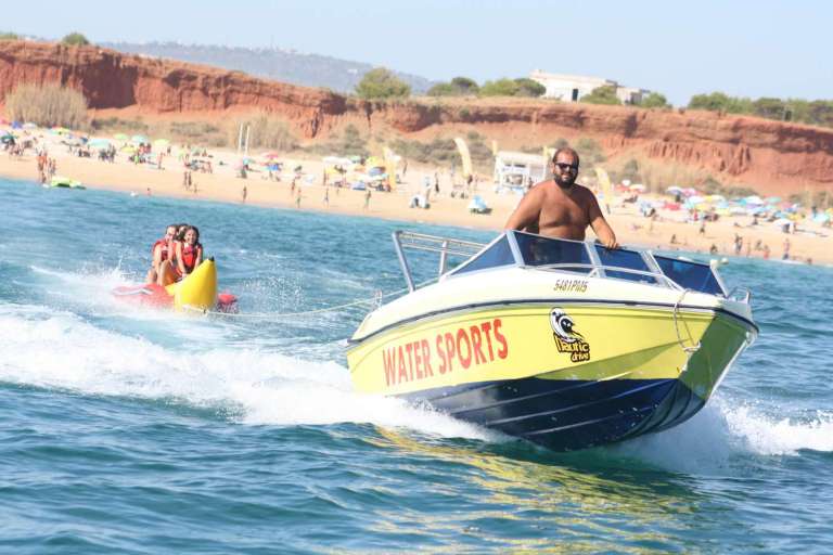 Balade De 10 Minutes Dans Un Bateau Banane À Albufeira
