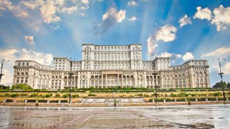 Visite O Palácio Do Parlamento De Bucareste Na Romênia Em Uma Visita Guiada De 1 Hora