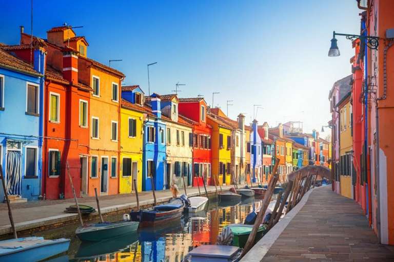 Venice: Private Tour To Murano And Burano Islands With Glass Of Wine ...