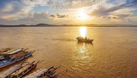 Bagan: Croisière Au Coucher Du Soleil Sur La Rivière Ayeyarwaddy