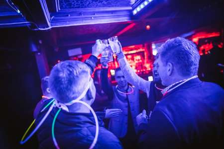 1 Big Night Out: London’s Biggest Daily Pub Crawl