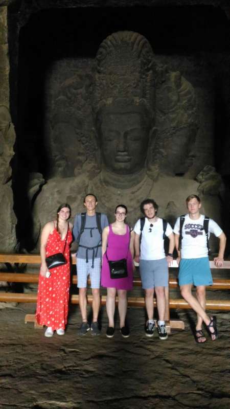 De Mumbai: Visite De La Grotte D’Elephanta Avec Déjeuner Avec Une Famille Locale