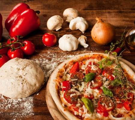 Lake Como: Pizza Making Experience