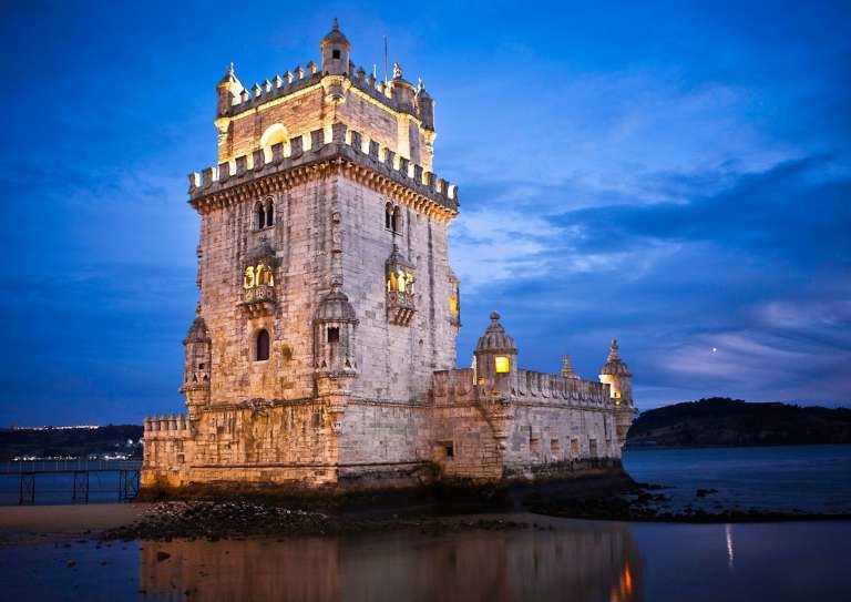 The Belém Tower is really impressive ... how beautiful!