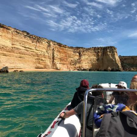 Passeio De Barco Privado Na Gruta De Benagil Com Snorkeling A Partir De Portimão